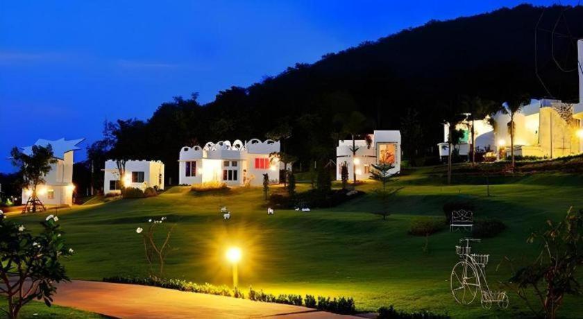 The Buda Resort Muaklek Muak Lek Kültér fotó