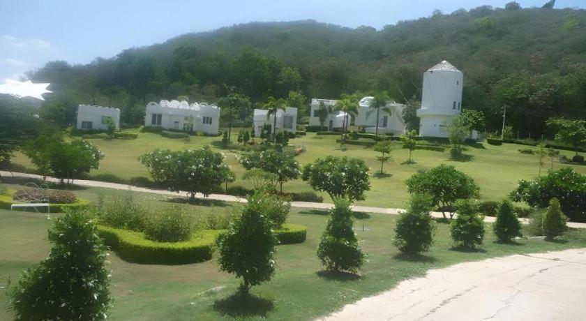 The Buda Resort Muaklek Muak Lek Kültér fotó