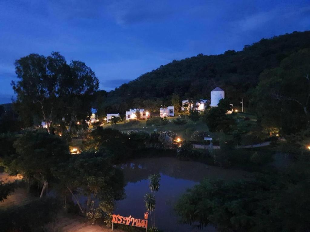 The Buda Resort Muaklek Muak Lek Kültér fotó